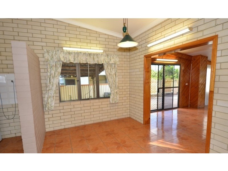 15 Coral Street, Saunders Beach QLD 4818