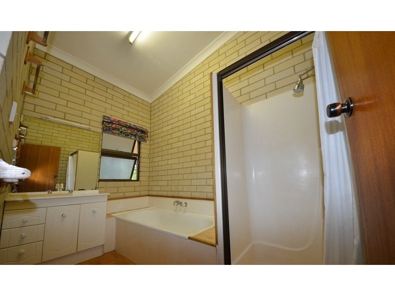 15 Coral Street, Saunders Beach QLD 4818