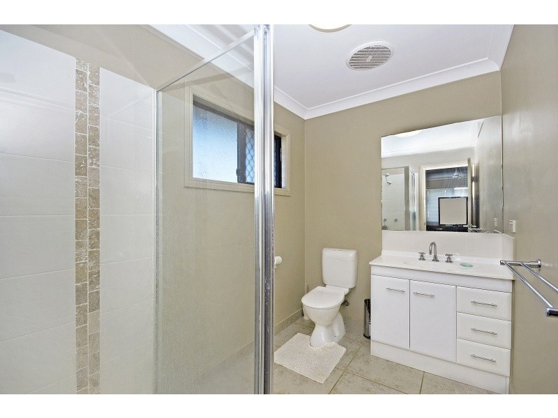 18 Mariala Court, Bushland Beach QLD 4818