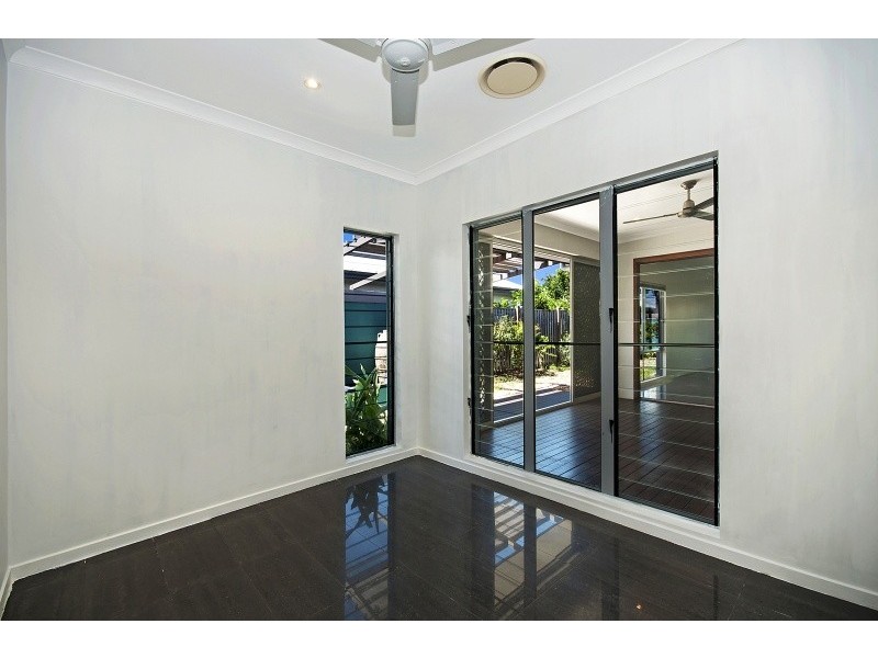 34 Dunlop Street, Kelso QLD 4815