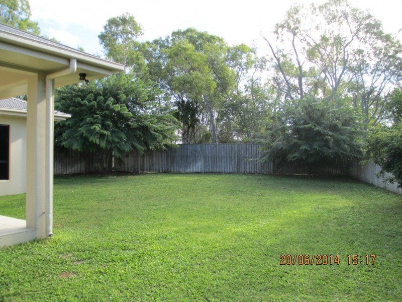 41 Eshelby Street, Bushland Beach QLD 4818