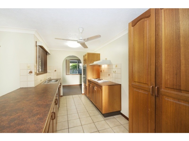 6 Madrid Court, Kirwan QLD 4817