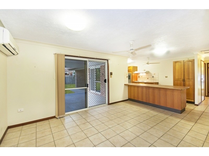 6 Madrid Court, Kirwan QLD 4817