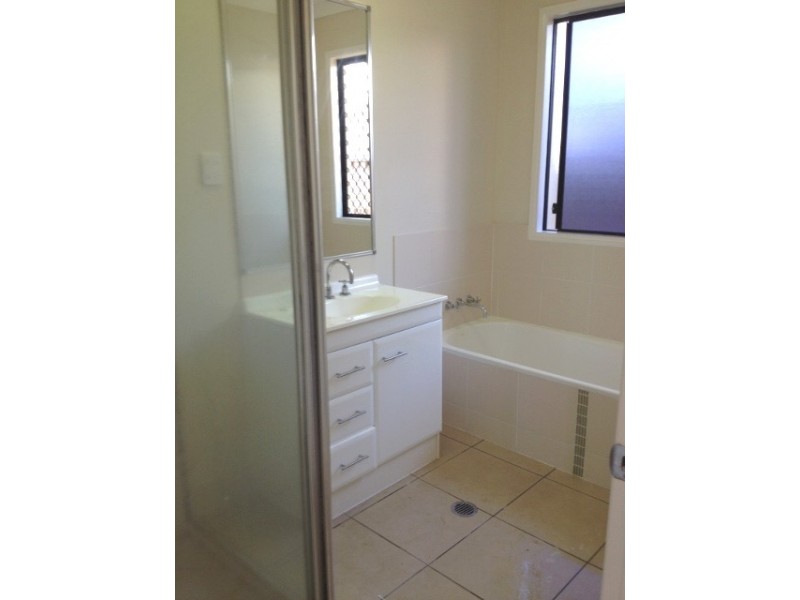 86 Klewarra Blvd, Douglas QLD 4814