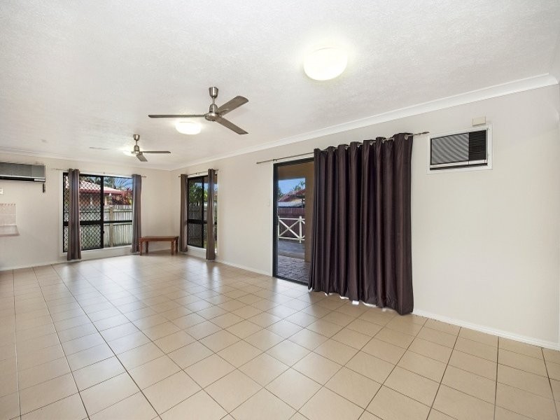 13 Feather Court, Kirwan QLD 4817