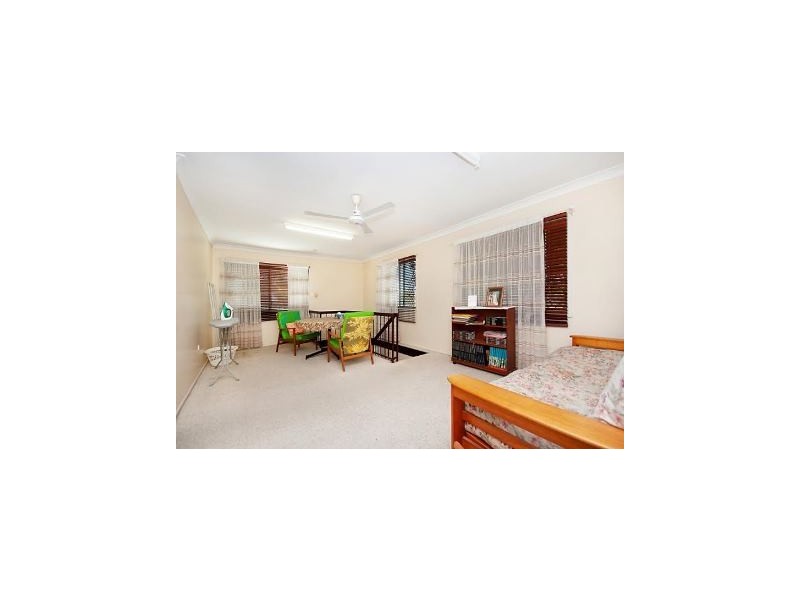 693 Ross River Road, Kirwan QLD 4817