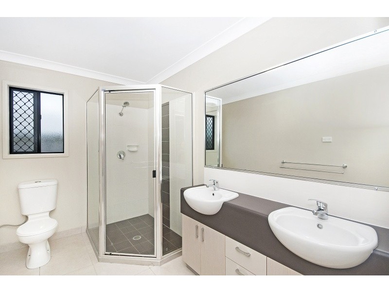 8 Coolidge Street, Mount Louisa QLD 4814