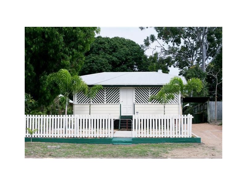 24 Hubert Street, South Townsville QLD 4810