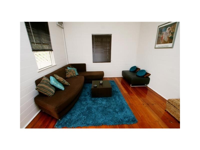 24 Hubert Street, South Townsville QLD 4810