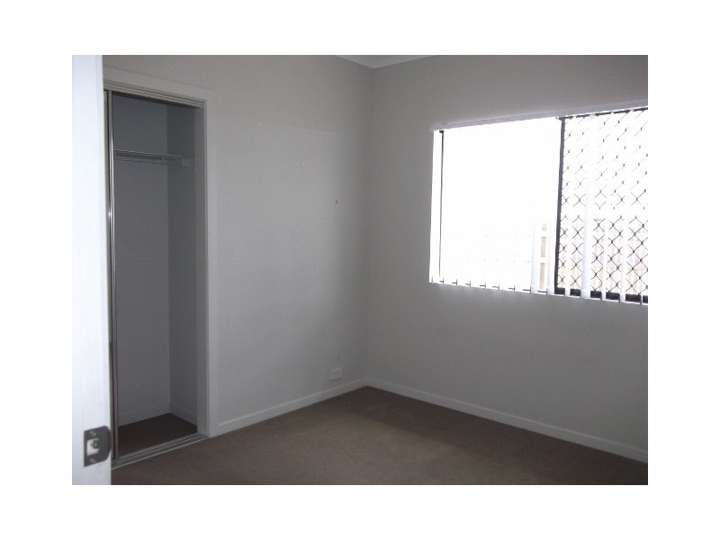 6 Skardon Place, Kelso QLD 4815