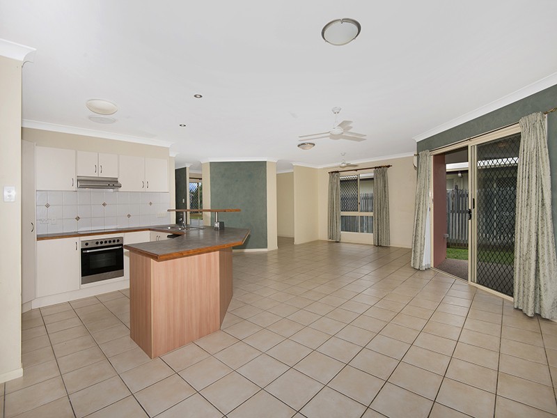 12 Scarisbrick Drive, Kirwan QLD 4817