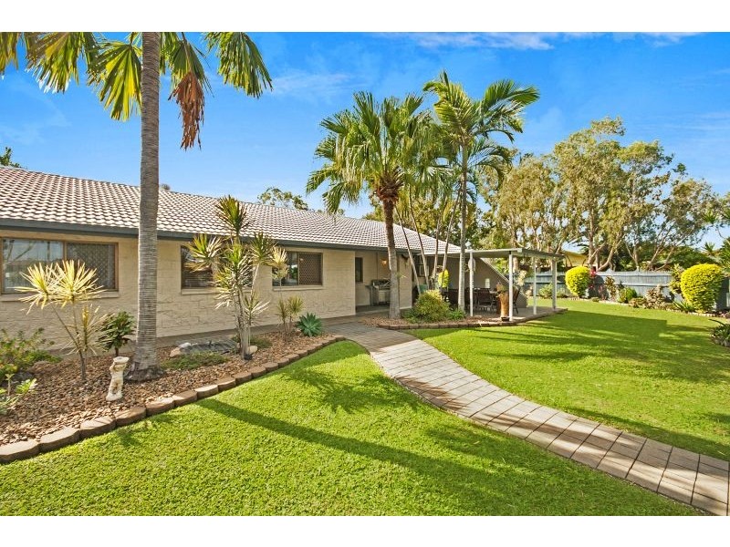 16 Winston Crescent, Kirwan QLD 4817