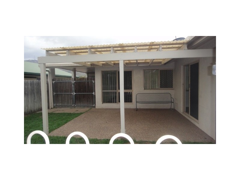 9 Templeton Crescent, Douglas QLD 4814