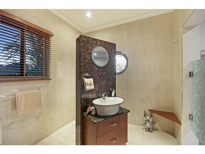 36 Palm Street, Rowes Bay QLD 4810