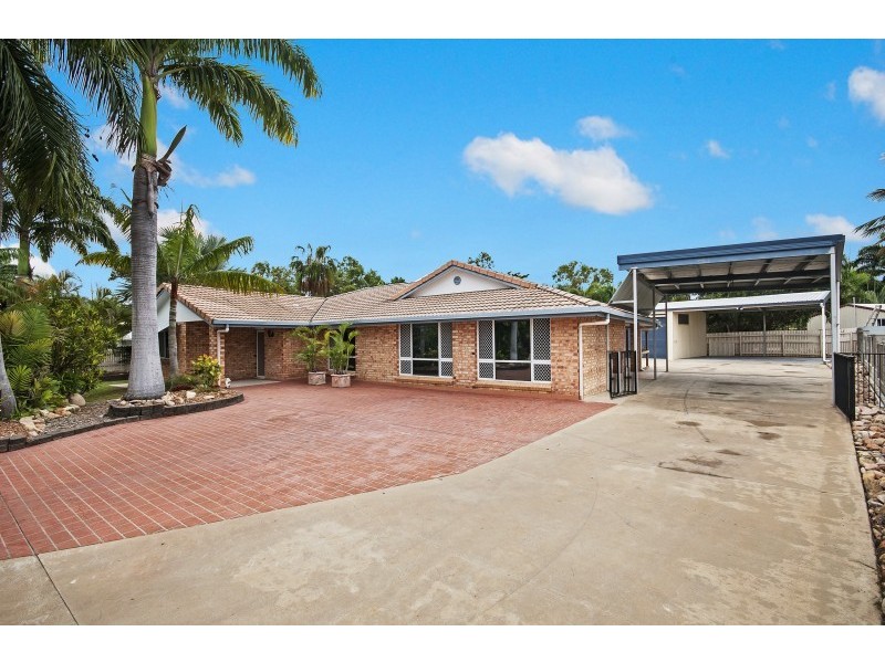 373 Mount Low Parkway, Bushland Beach QLD 4818