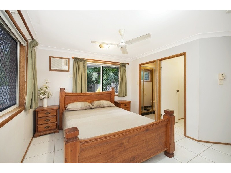 373 Mount Low Parkway, Bushland Beach QLD 4818