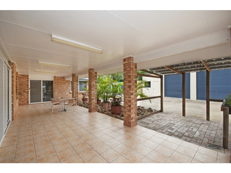 373 Mount Low Parkway, Bushland Beach QLD 4818