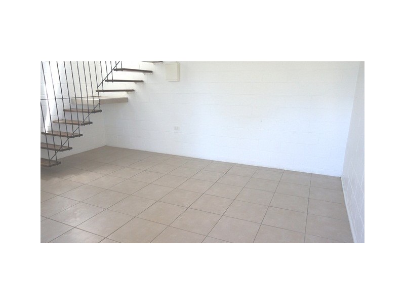 3/39 Cook Street, North Ward QLD 4810