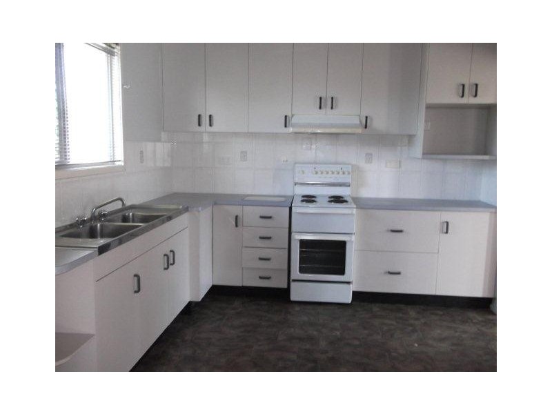 16 Bligh Street, Kirwan QLD 4817