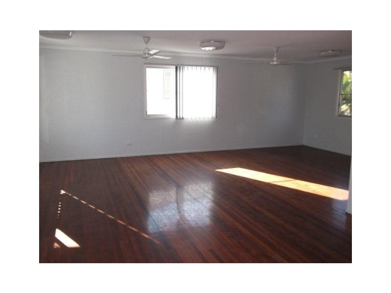 16 Bligh Street, Kirwan QLD 4817