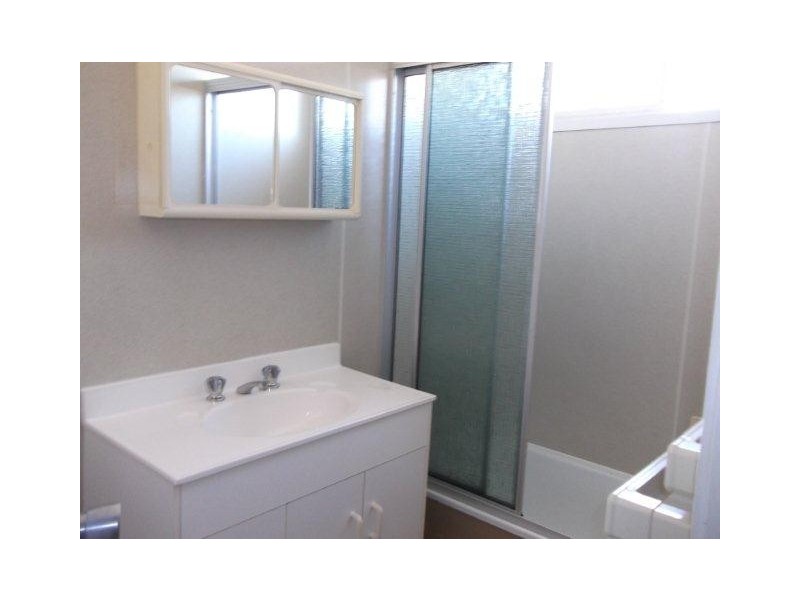 16 Bligh Street, Kirwan QLD 4817