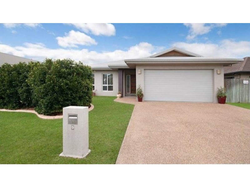 9 Waterdragon Link, Douglas QLD 4814