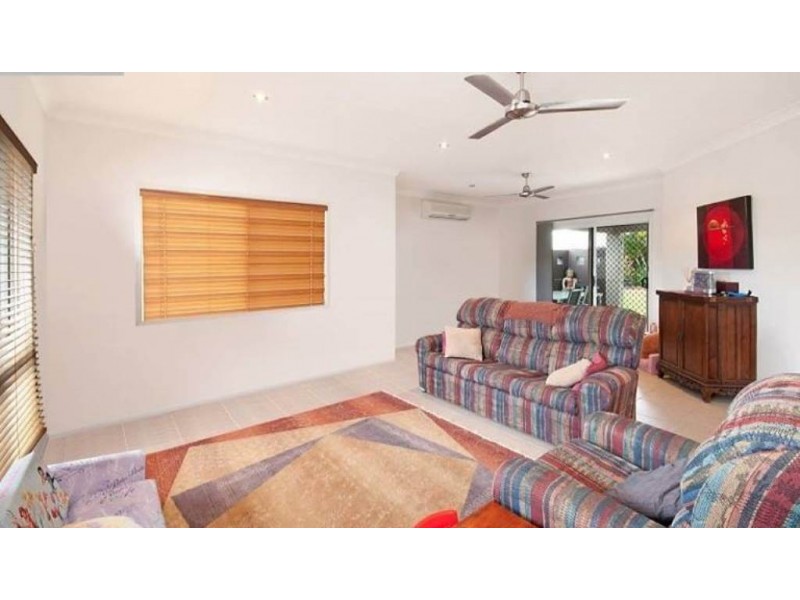 9 Waterdragon Link, Douglas QLD 4814