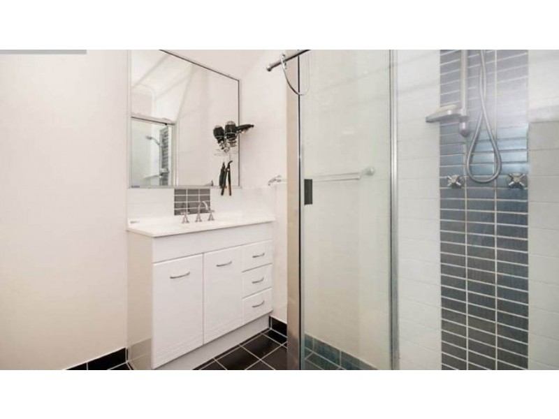 9 Waterdragon Link, Douglas QLD 4814