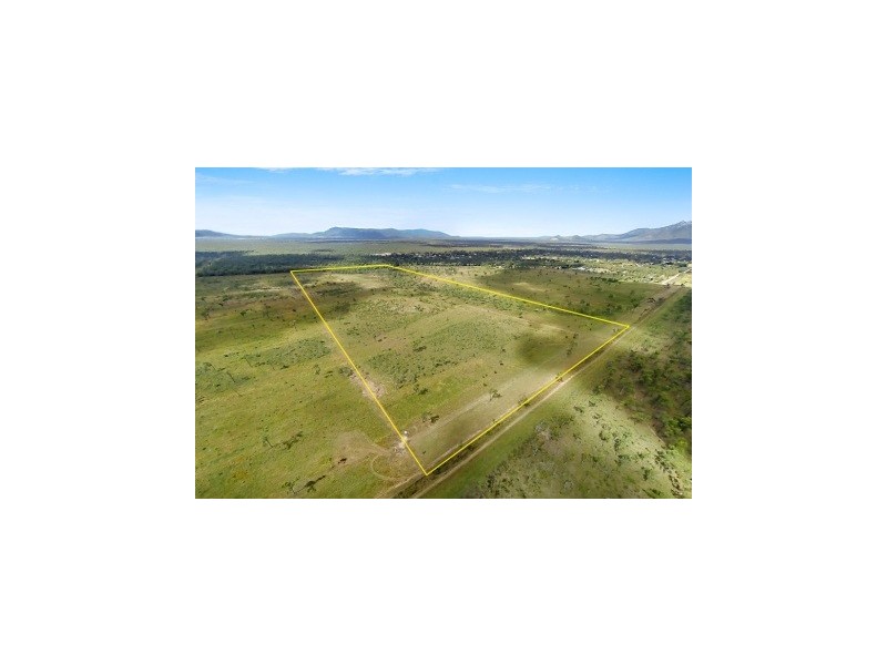 10 Rock Road, Rangewood QLD 4817