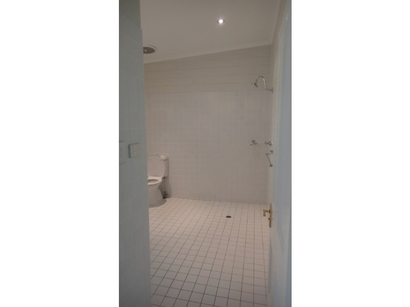 21 Garrick Street, West End QLD 4810