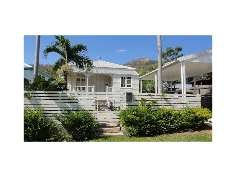 21 Garrick Street, West End QLD 4810