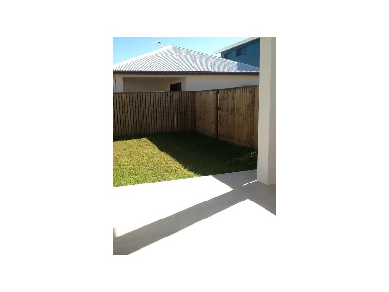 9 Huxley Crescent, Oonoonba QLD 4811