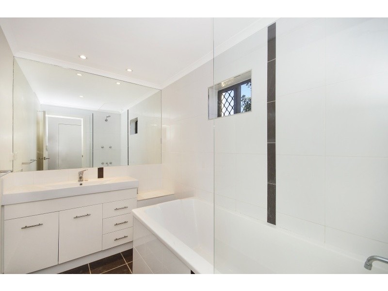 103 Cay Street, Saunders Beach QLD 4818