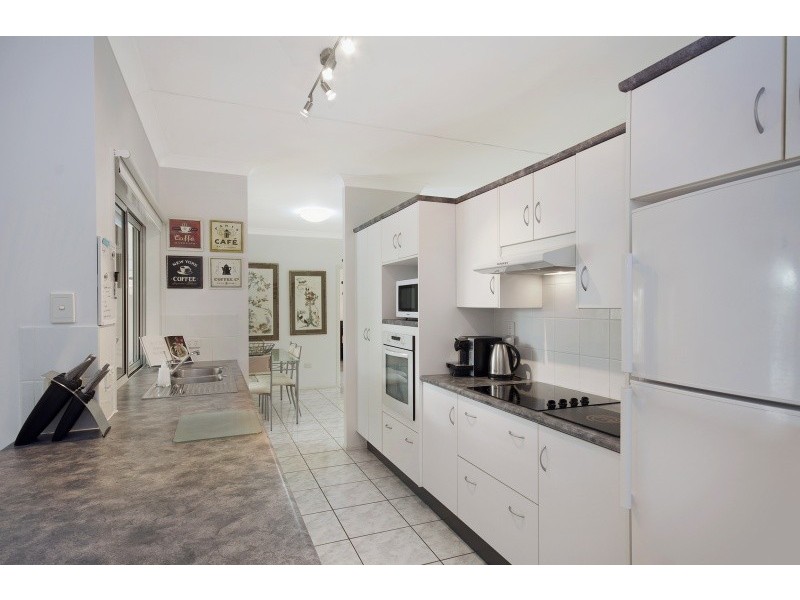 13 Loriston Road, Mount Low QLD 4818