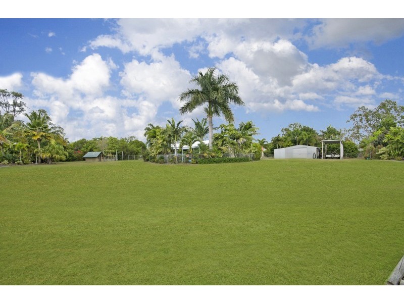 13 Loriston Road, Mount Low QLD 4818