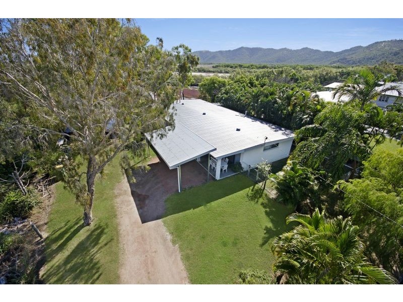 77 Wackett Street, Pallarenda QLD 4810
