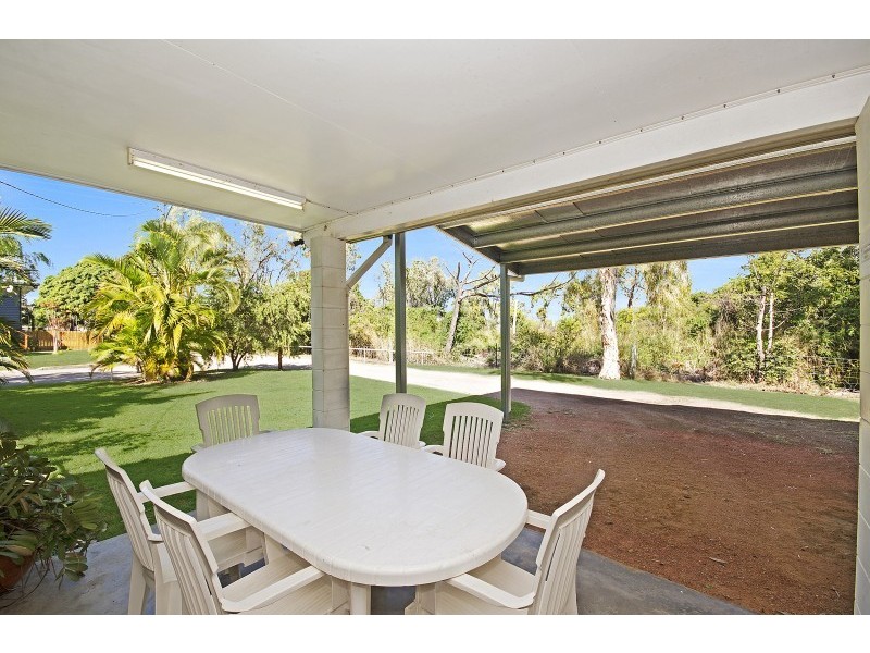 77 Wackett Street, Pallarenda QLD 4810