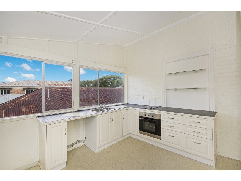 18 Herbert Street, Ingham QLD 4850