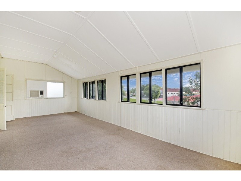 18 Herbert Street, Ingham QLD 4850