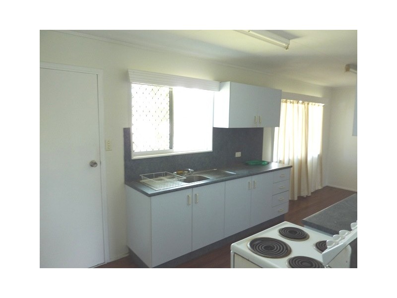 7 Gill Street, Kirwan QLD 4817