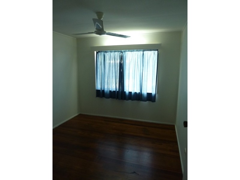 7 Gill Street, Kirwan QLD 4817