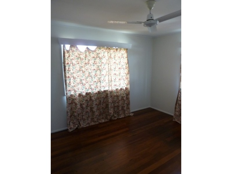 7 Gill Street, Kirwan QLD 4817