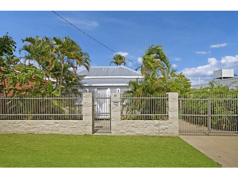 22 North Street, West End QLD 4810