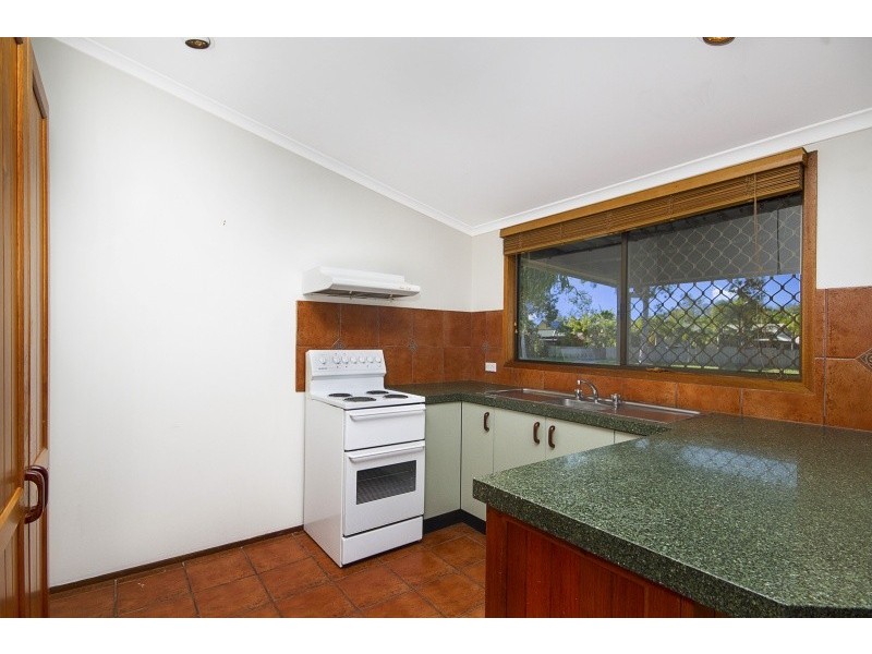 10 Vesterman Court, Bushland Beach QLD 4818