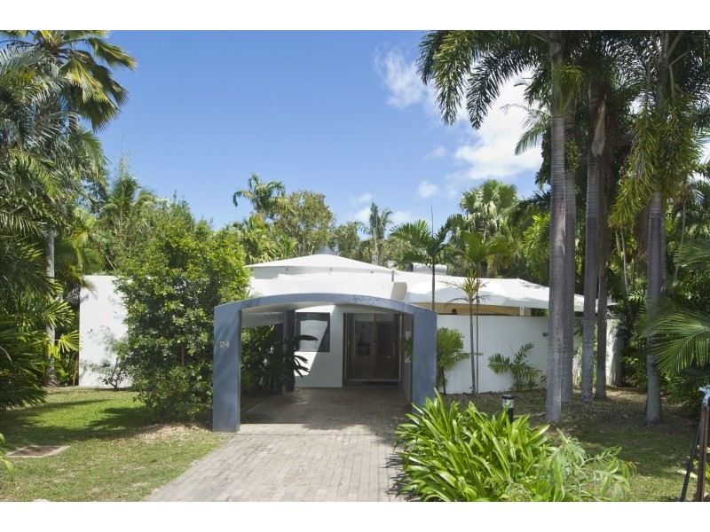 24 The Grove, Nelly Bay QLD 4819