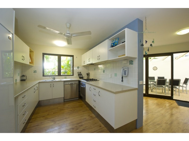 24 The Grove, Nelly Bay QLD 4819