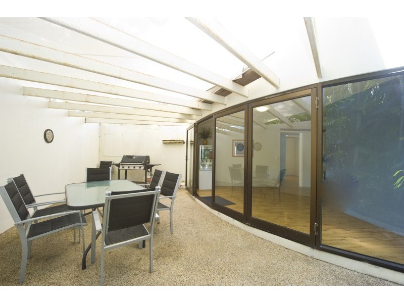 24 The Grove, Nelly Bay QLD 4819