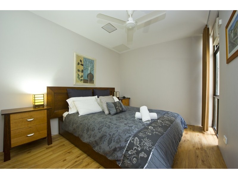 24 The Grove, Nelly Bay QLD 4819