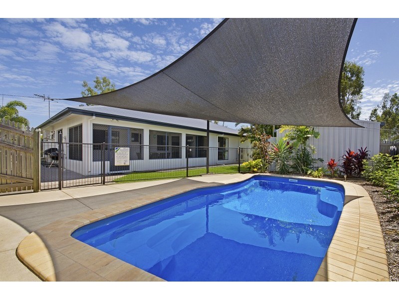 3 Clearwater Court, Bushland Beach QLD 4818