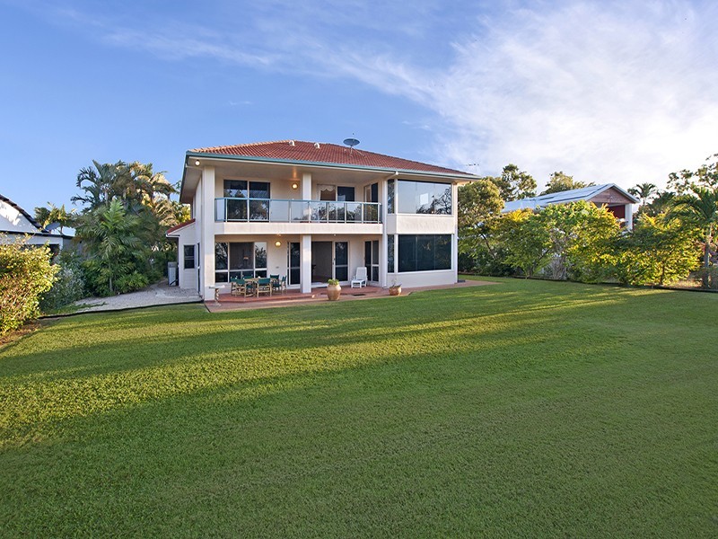 60 Waterview Drive, Bushland Beach QLD 4818